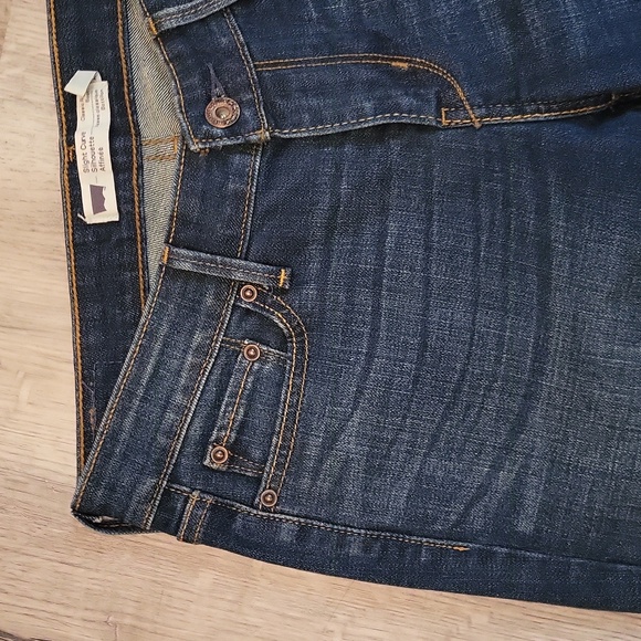 Levi's l 26 l dark denim l size 2 l slight flare l waist 26 l pants - Picture 4 of 9